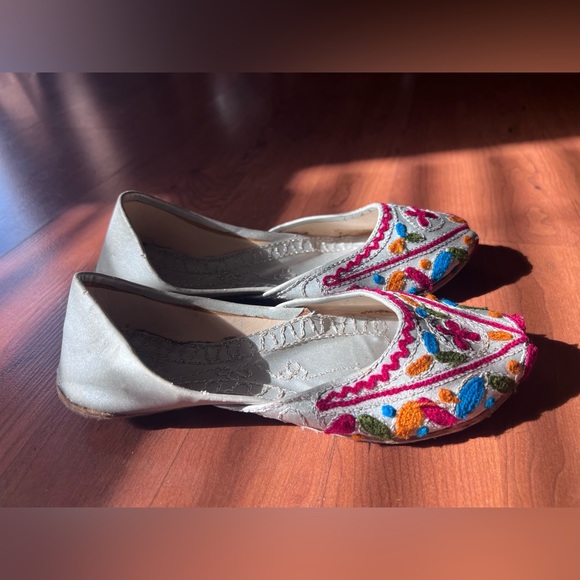 LITTLE GIRLS KHUSSA | Pakistan And India Traditional Wear - Picture 4 of 5